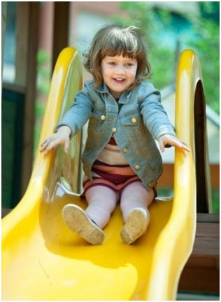 Free Do-It-Yourself Play Center Building Plans from Rona, Inc. -  Give your kids endless hours of fun with this DIY project. It's an easy-to-build child's dream with two swings, a slide, a big covered sand box and a climbing ramp up to a sheltered club house.